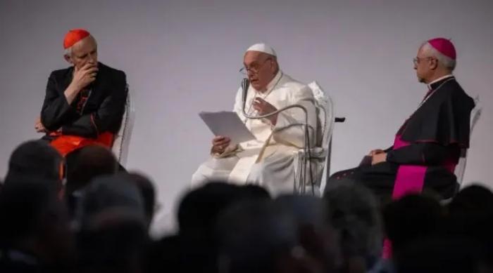 Na política, os católicos não podem viver uma fé privada -2581