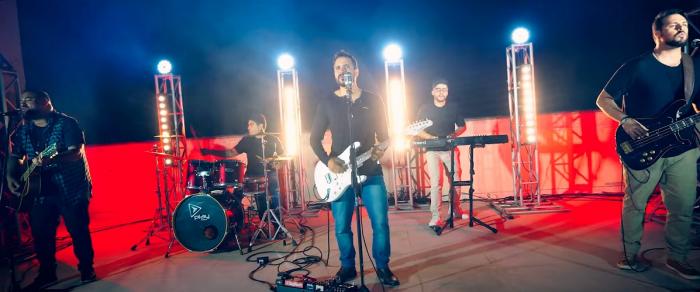 Banda Anjos das Ruas lança novo single e clipe “Te Busco” -2820