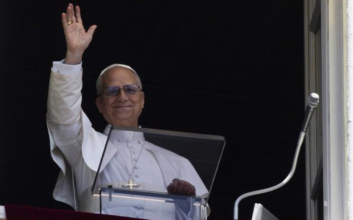Não se pode amar a Deus sem que esse amor transborde ao nosso irmão, lembra o papa -3031